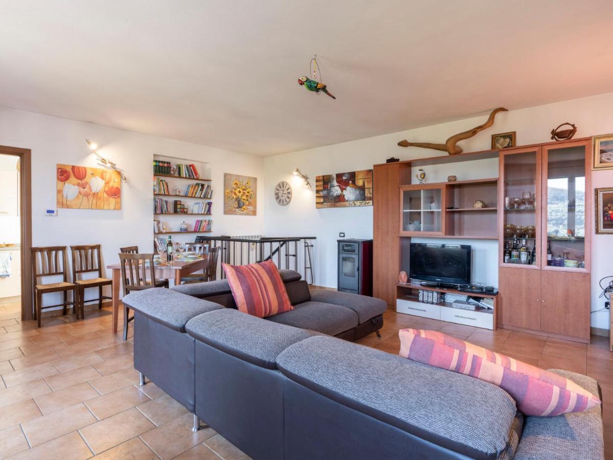 Holiday Home Lory House By Interhome Villa Viani ภายนอก รูปภาพ